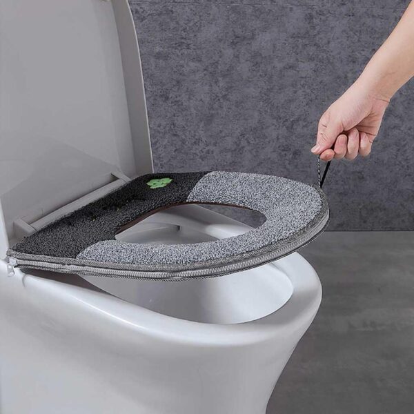 Winter Plush Soft Toilet Seat Cover With Handle - Image 5